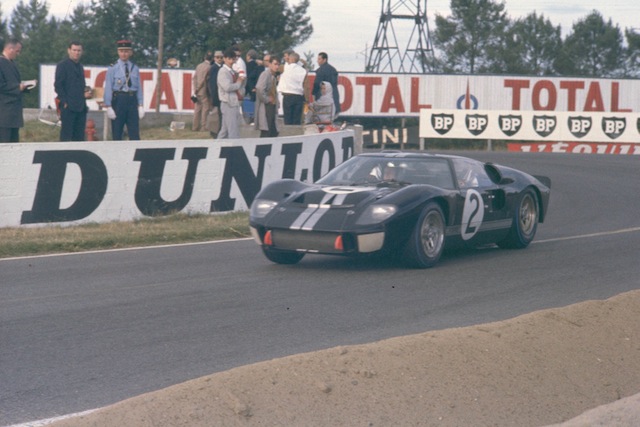 Le-Mans-1966-Ford-GT40-Mark-II-.jpg