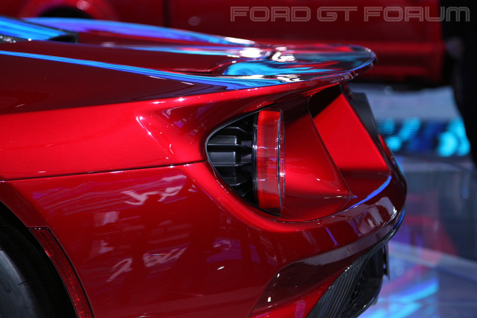 Ford-GT-Autoshow-3000-15