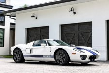 2005_ford_gt_3H2A8564-07935-scaled_jpgc.jpg