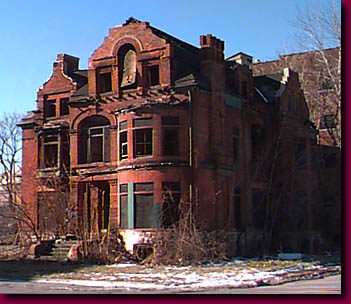 05bp-roundhouse.jpg