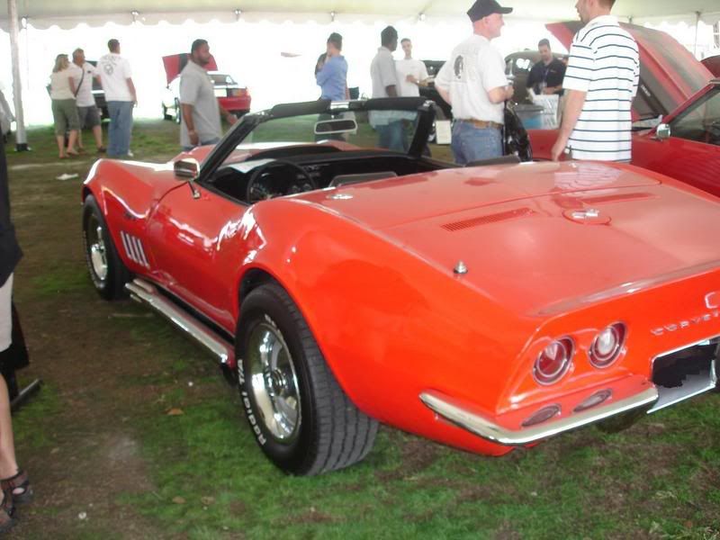 69_Corvette_02a.jpg