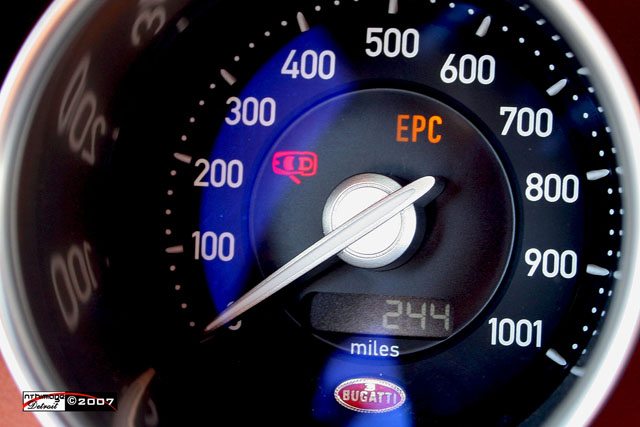 Bugatti_Veyron_83%20copy.jpg
