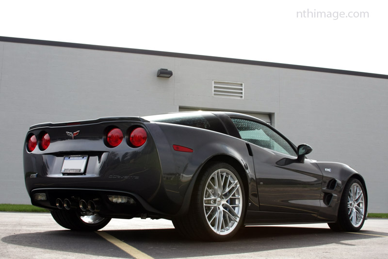 Corvette_C6_ZR1_1s.jpg