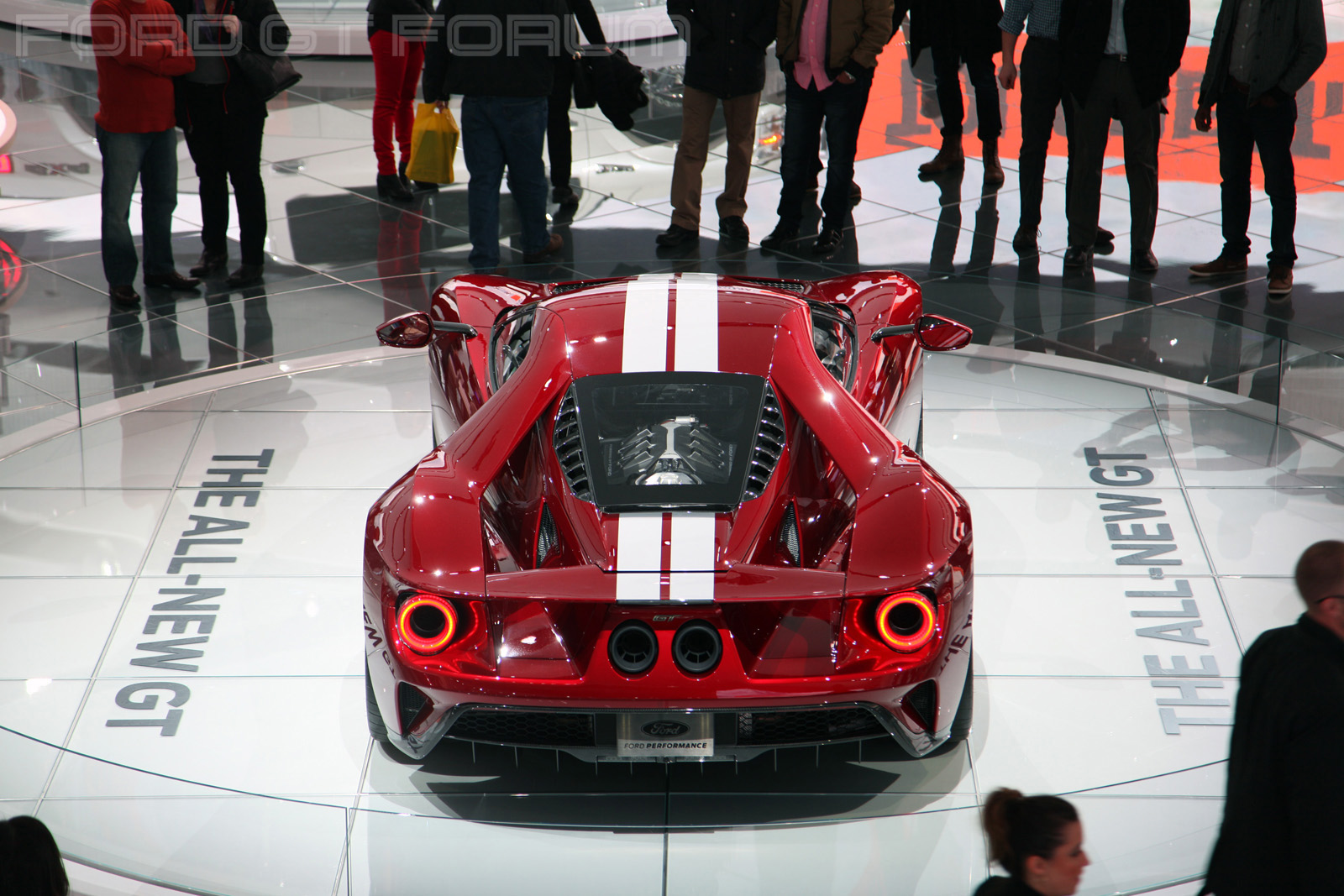 Ford-GT-Autoshow-3000-11.jpg