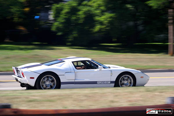Ford_GT_White_4.jpg