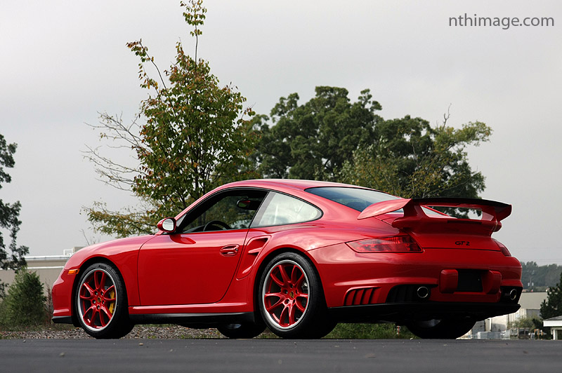Porsche_911_(997)_GT2_1a.jpg