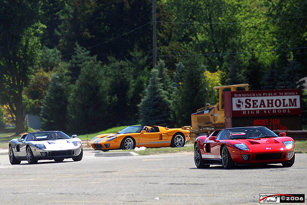 Ford_GT_Group_Shot_3.jpg