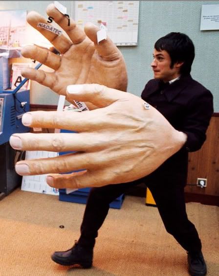 GaelBigHands.jpg