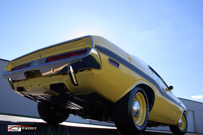 Hemi_Challenger_27%20copy.jpg