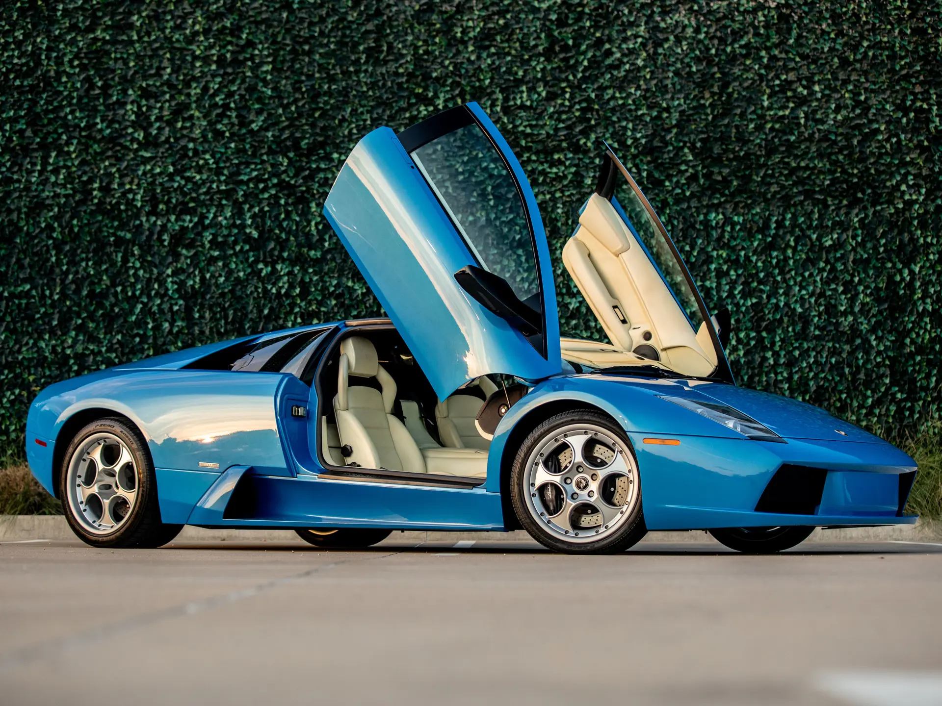 rmsothebys.com