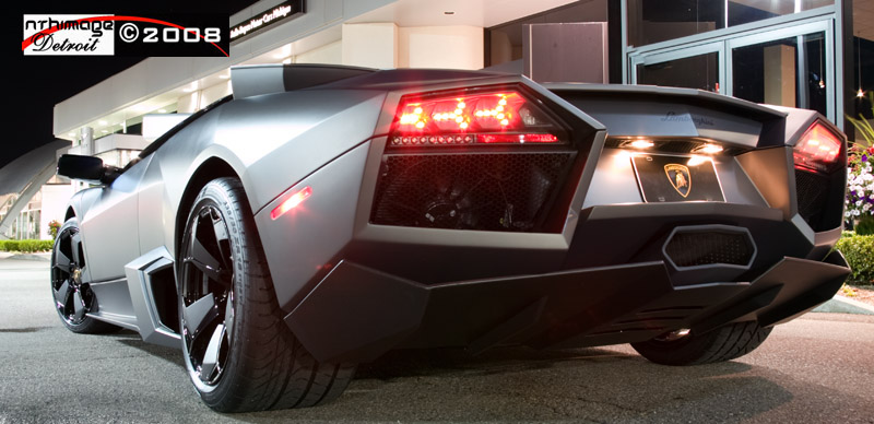 Lamborghini_Reventon_12_Night_4.jpg