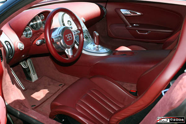 Bugatti_Veyron_20.jpg