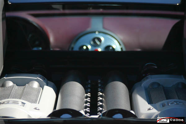Bugatti_Veyron_7.jpg
