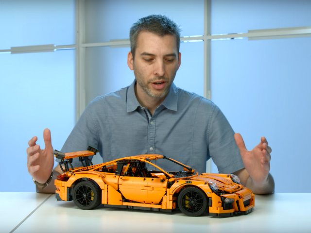 LEGO-Technic-Porsche-911-GT3-RS.jpg