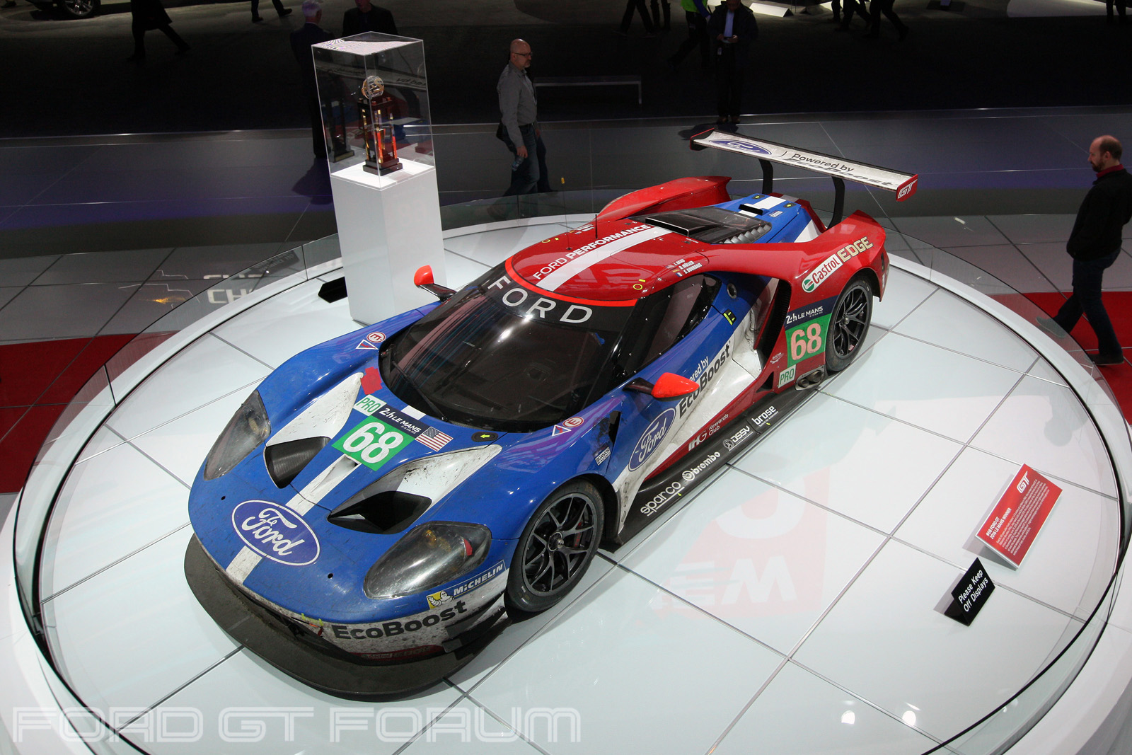 Ford-GT-LM-GTE-Autoshow-3000-4